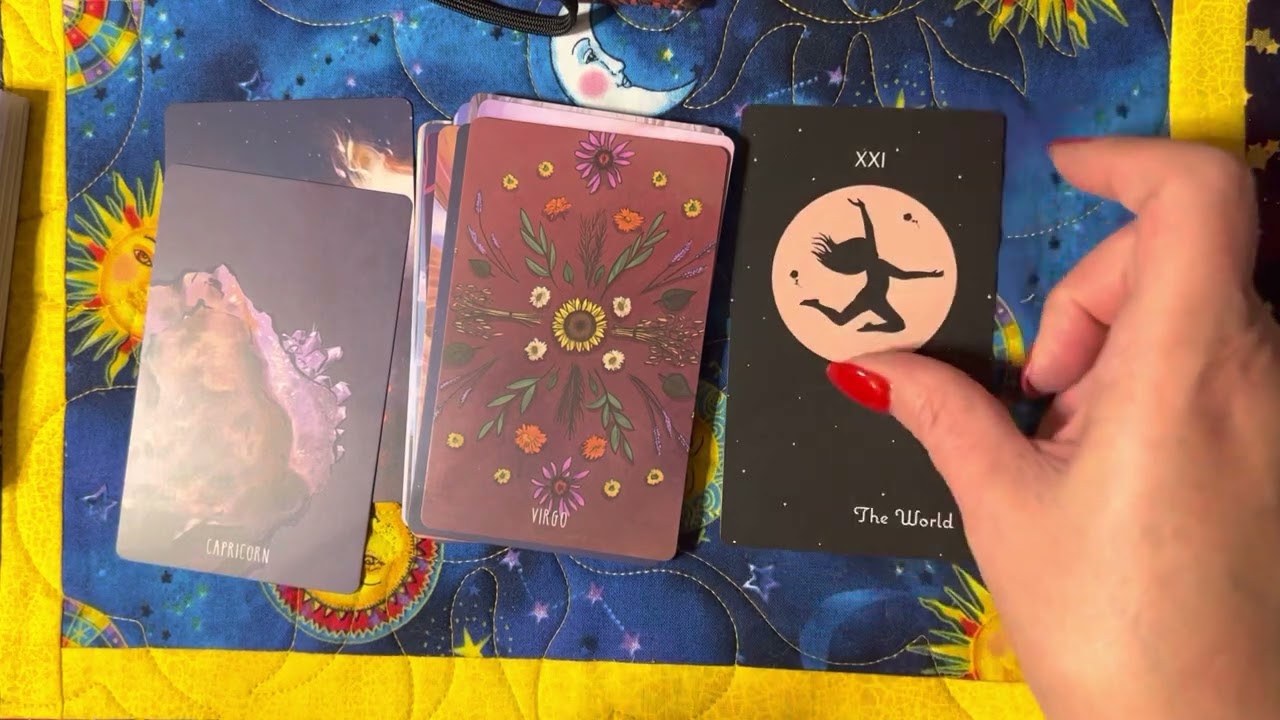 Unboxing and Flip Through of the Expansion Pack for The Spacious Tarot