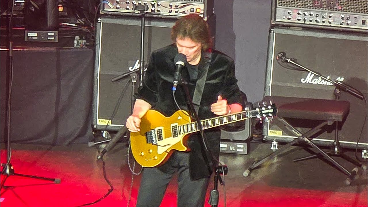Steve Hackett playing 
