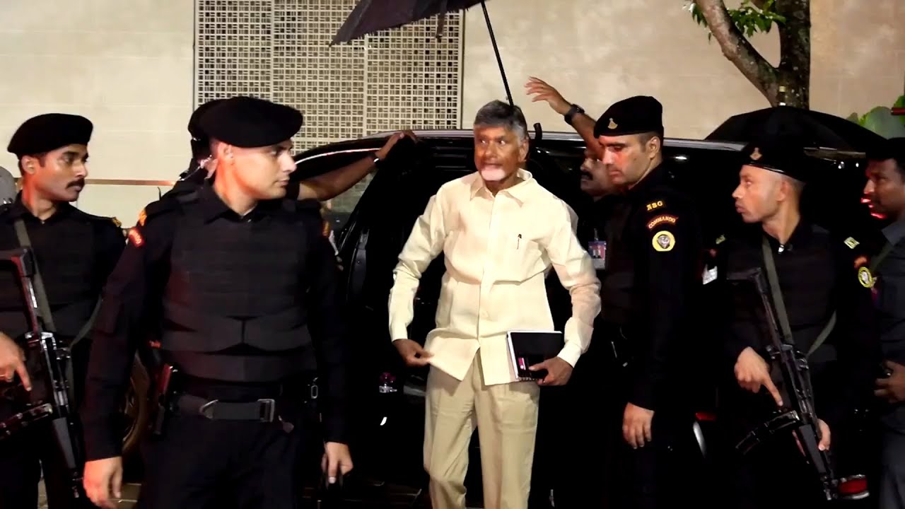 CBN : Chief Minister Chandrababu Naidu High Security Visuals | CM Chandrababu Naidu Convoy |Distoday