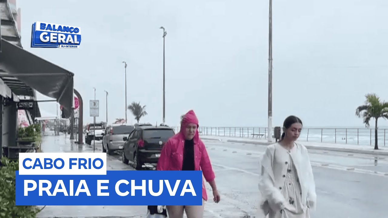 Chuva surpreende turistas em Cabo Frio (RJ) durante o fim de semana