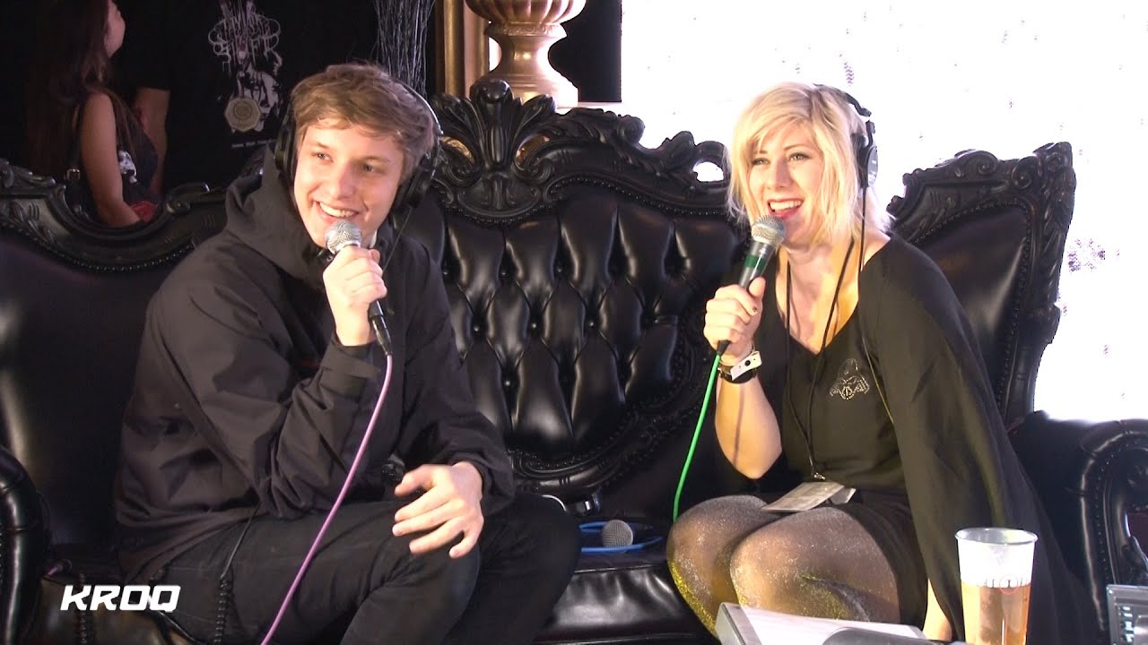 George Ezra Interview - KROQ Almost Acoustic Christmas 2015