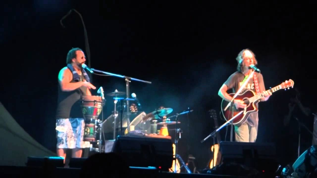 I'm Yours - Jason Mraz & Toca Rivera Bali 2011 HD