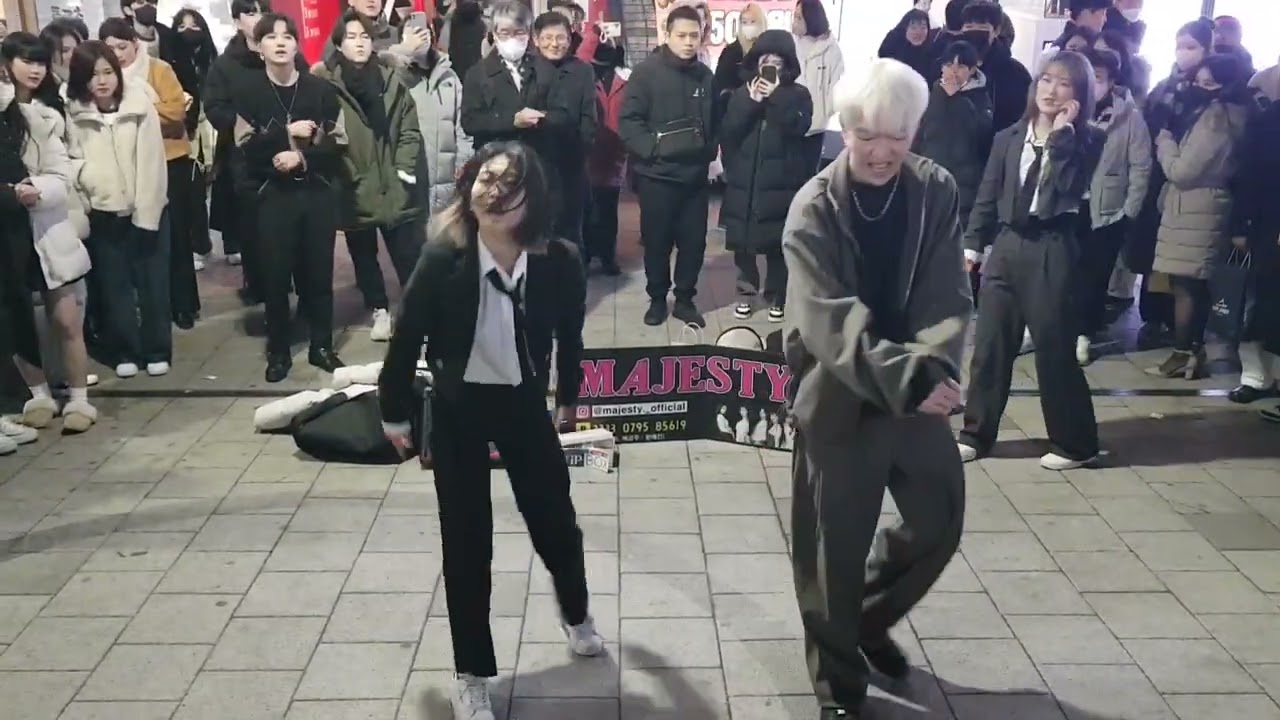 20230204 212502 #MAJESTY# EXO - 으르렁