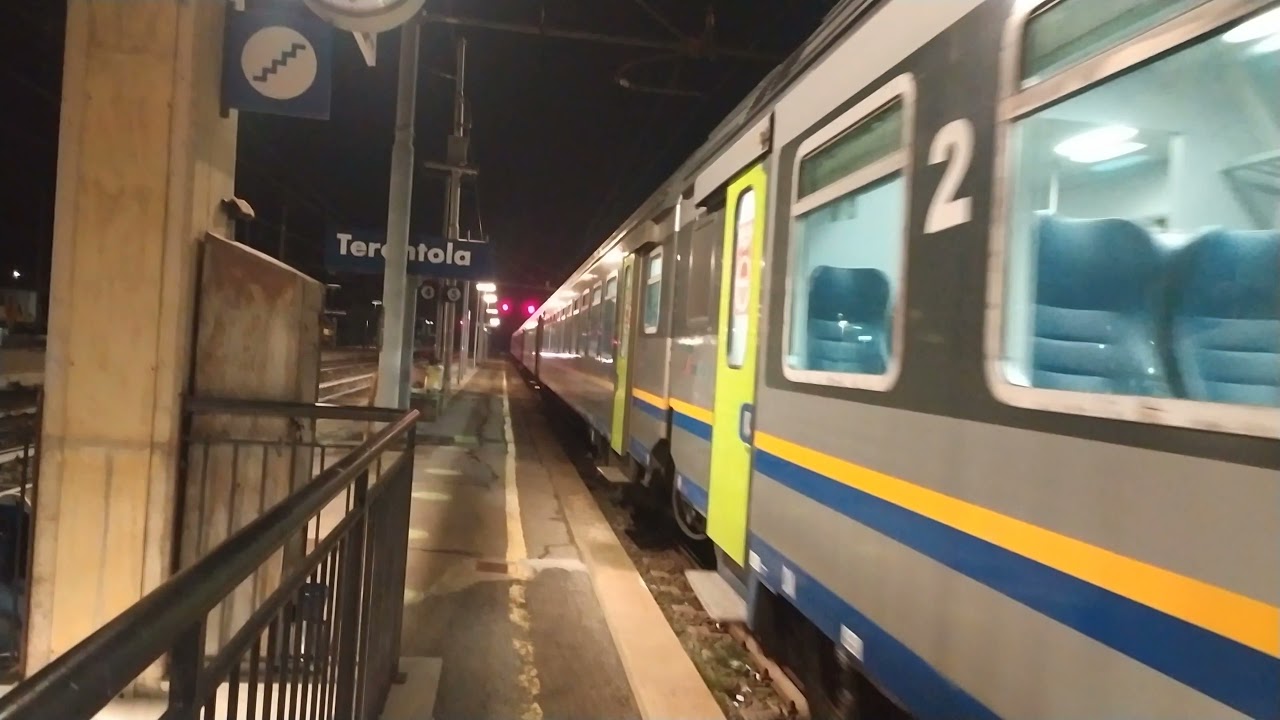 4K- Transiti, arrivi e partenze a Chiusi-Chianciano terme e Terontola, con merci, IC e regionali