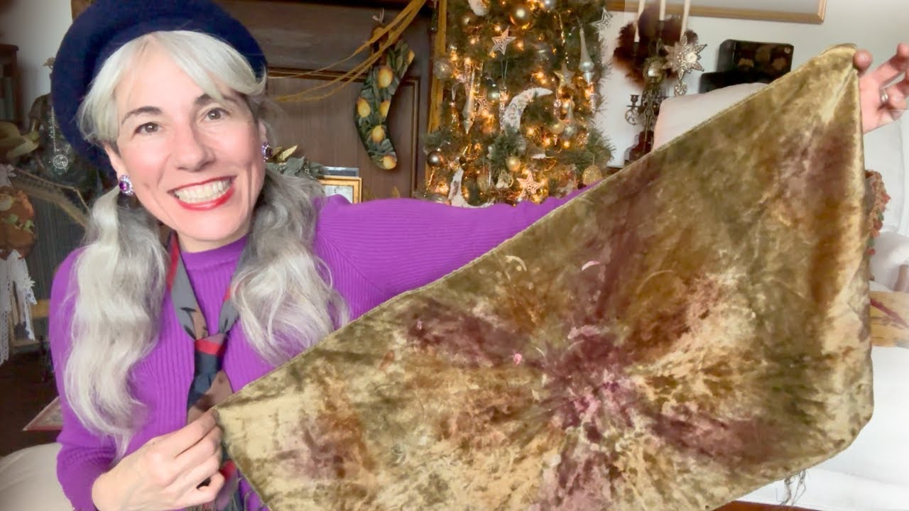 Estate sale Frenzy! Treasure hunting in tight quarters - Shop with me & Haul