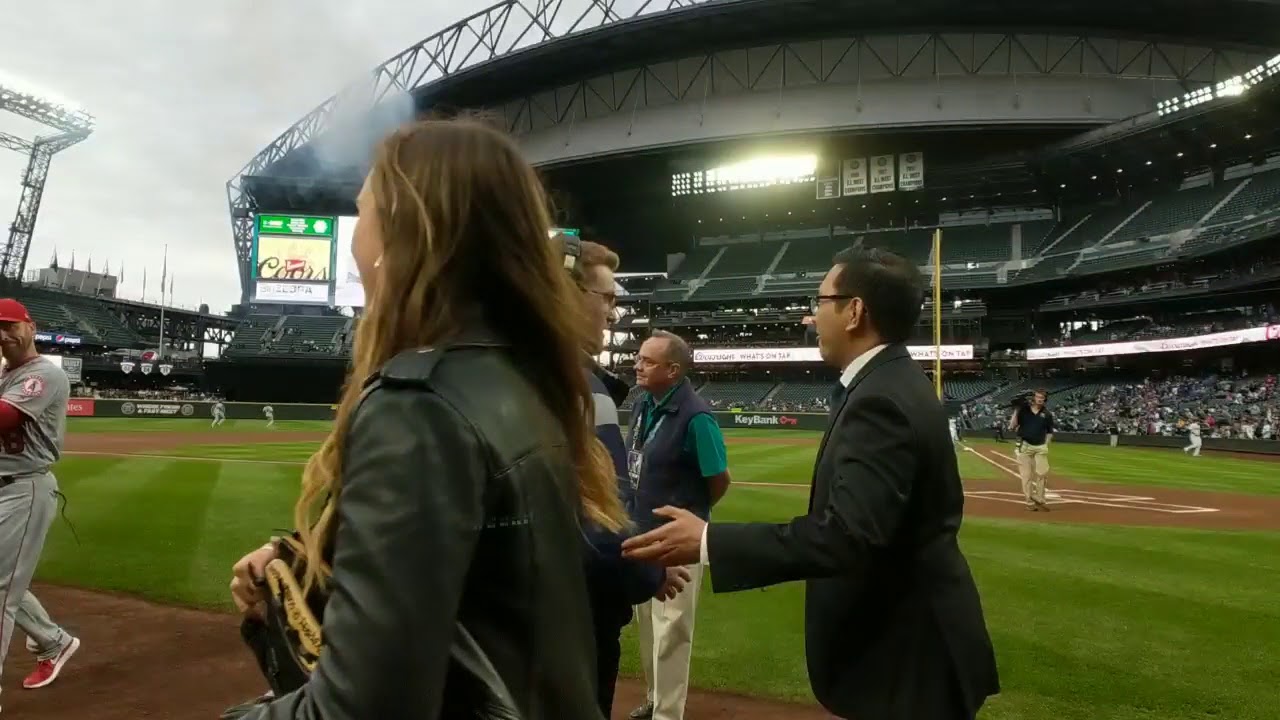 Seattle Mariners National Anthem Performed by Ken Sabalza
