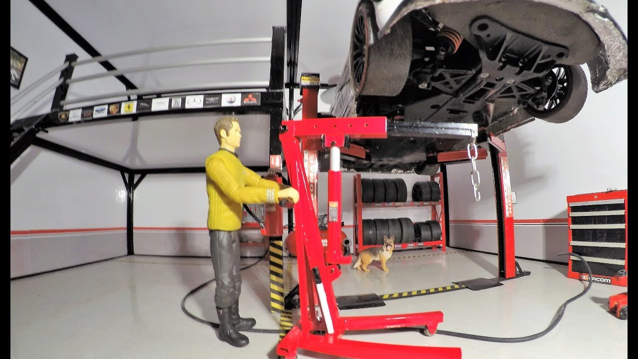 RC Garage Diorama Mobile workshop crane 1/10