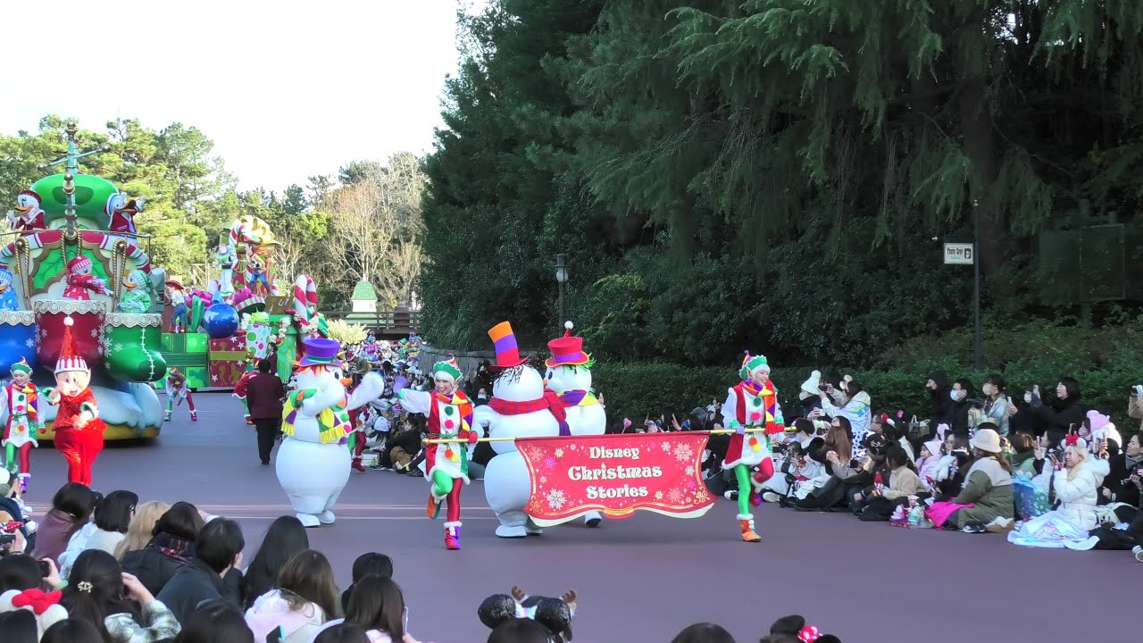 TDL ディズニー・クリスマス・ストーリーズ 2023.12.17　ホースシュー前ポジでリアルフェアリーなハモ二先頭ダさんを初参拝！帰る途中にアレンデールダさん参拝！（サブカメラ）