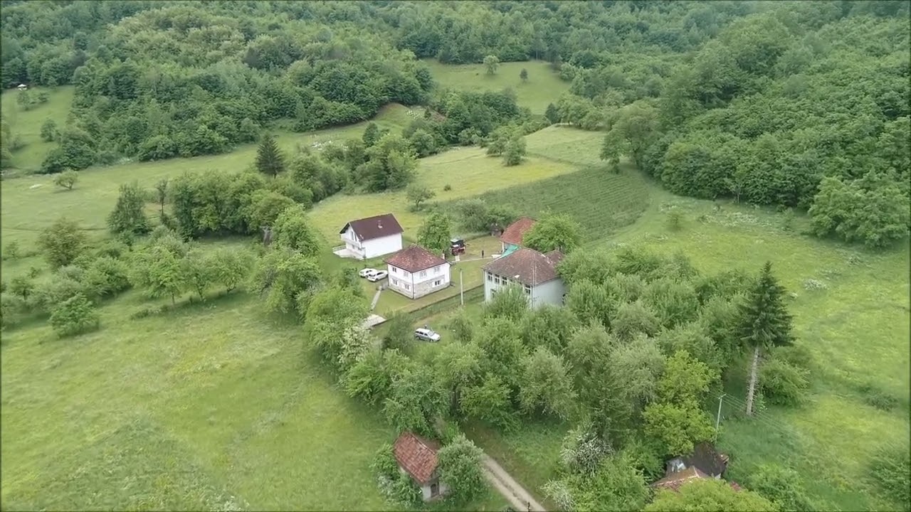 GOSTUN - PRIJEPOLJSKA SELA OKOM KAMERE VJEKOSLAVA S. JOKSIMOVIĆA