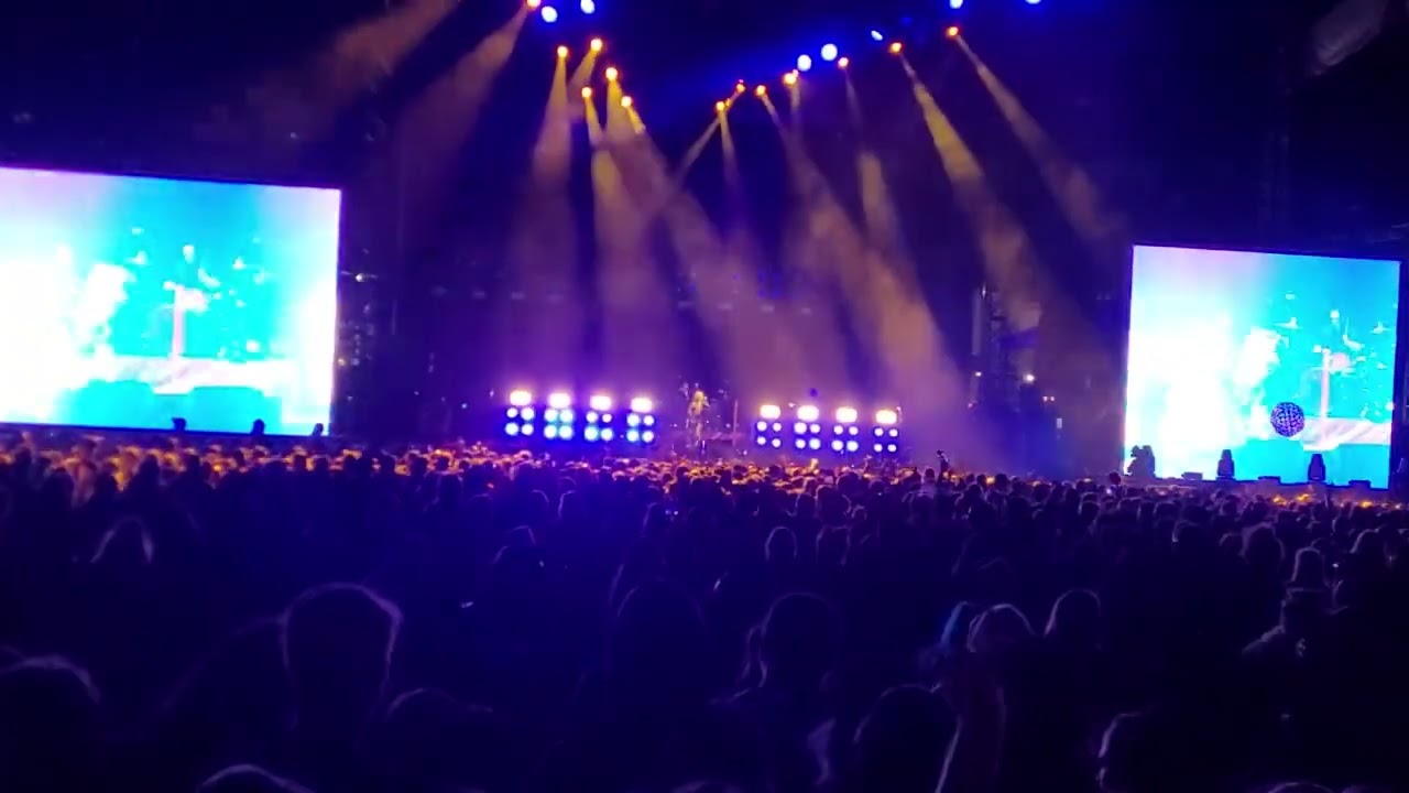 AVRIL LAVIGNE - Live At When We Were Young Fest Oct/23/2022