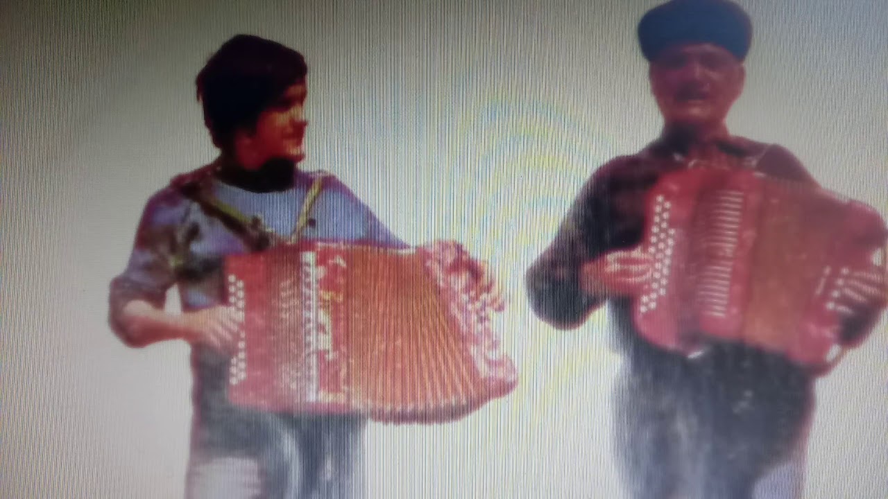 CACHADINHA.PAI E FILHO.1989 .fillho maes novo vay partir pra frança