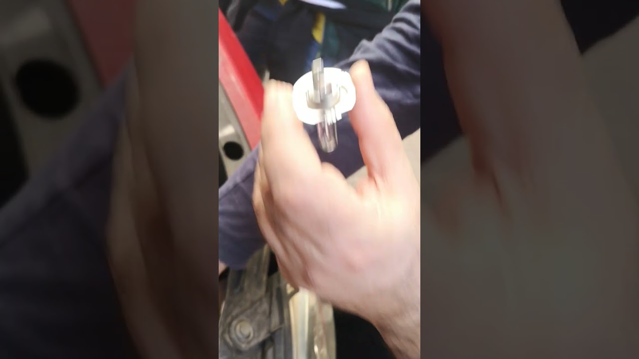 Cambio lampadina anabbagliante h7 Fiat 500 2007-2016