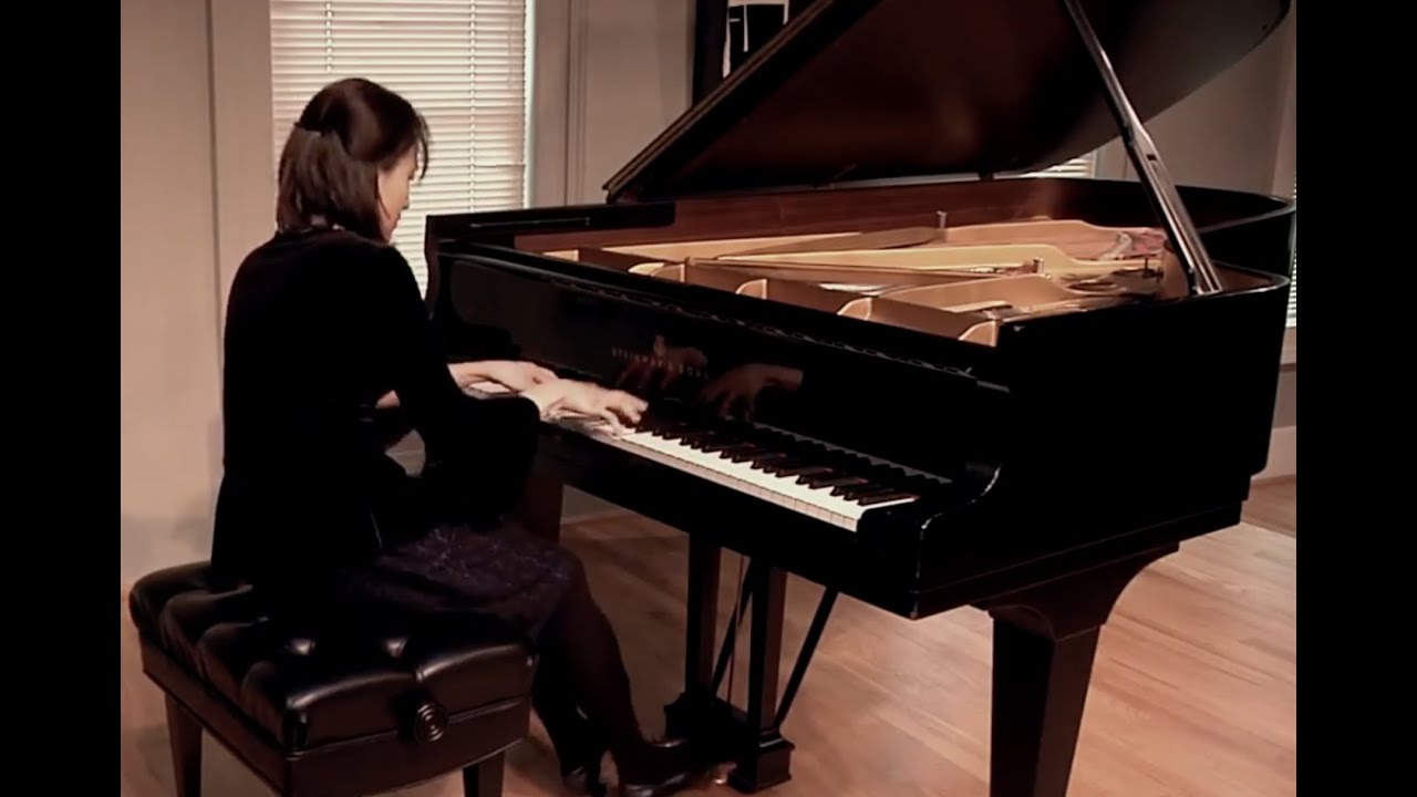 Beethoven Variations Op. 34–May Phang, piano