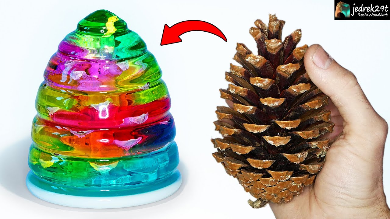 Colorful Christmas Tree 🎄 with Pine Cone / RESIN ART