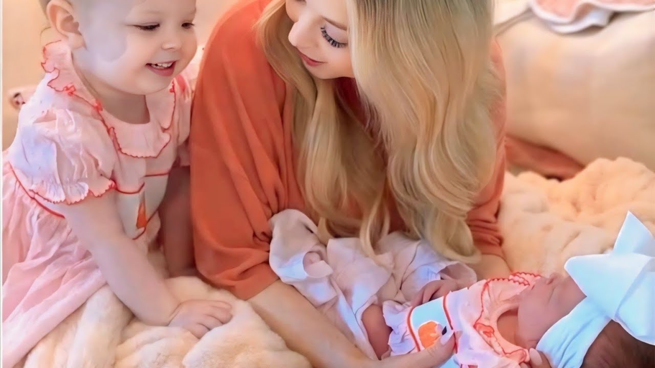 Ellie Said “Teekle Teekle”… Sutton’s Reaction Melted My Heart! 💛