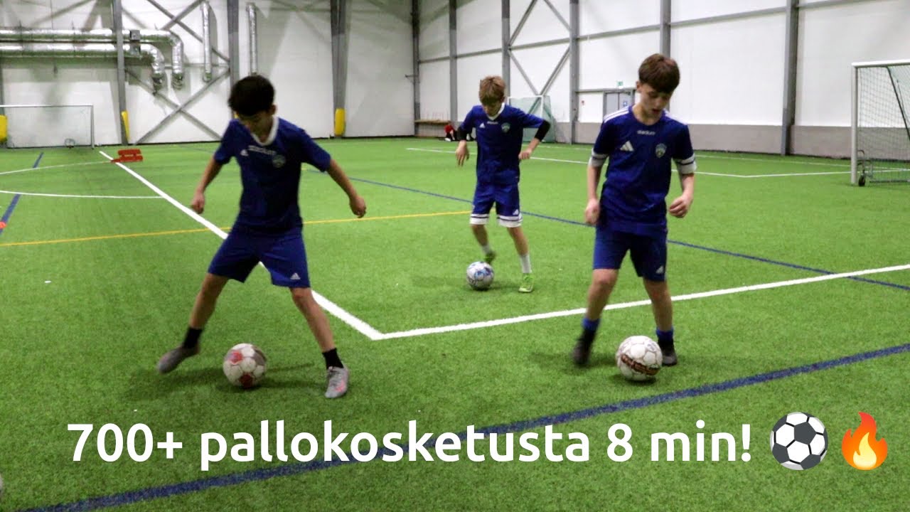 Football Ball Mastery: yli 700 pallokosketusta 8 minuutissa!
