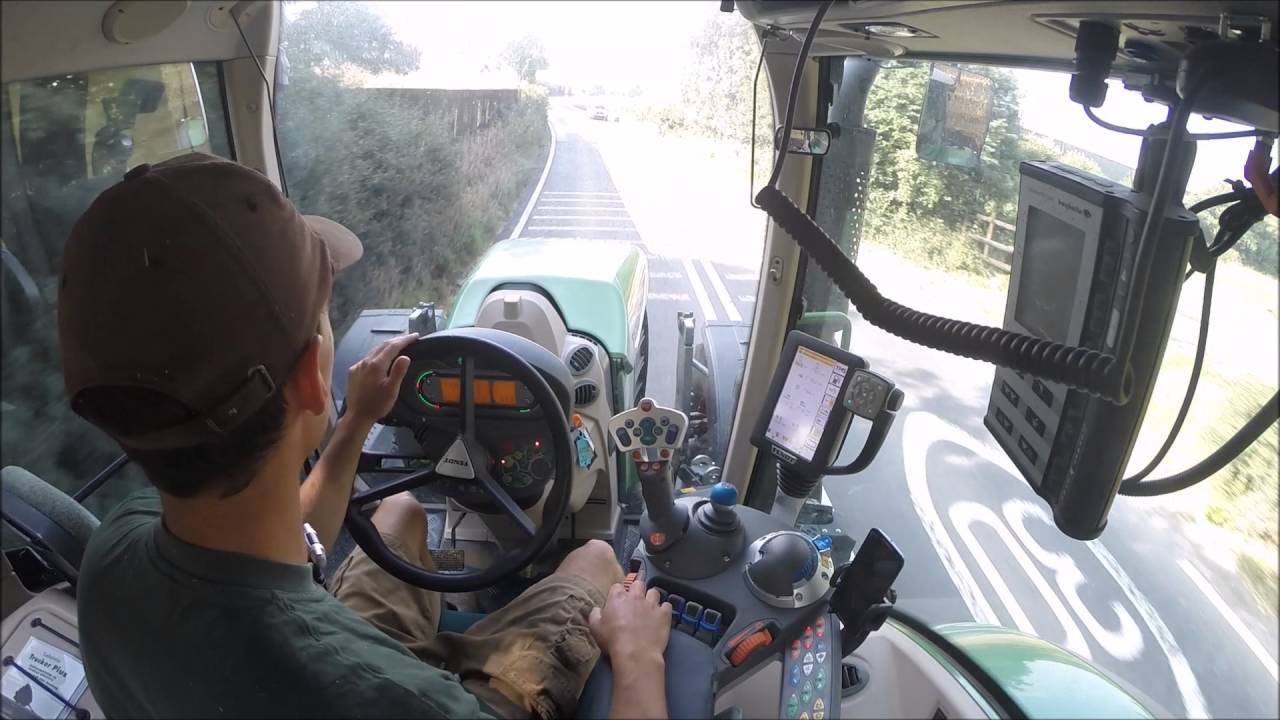 Hauling Some more Straw