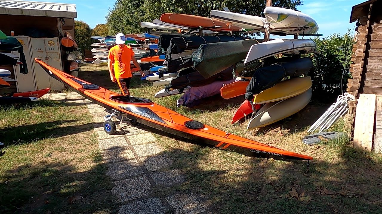 Legare kayak sul carrello