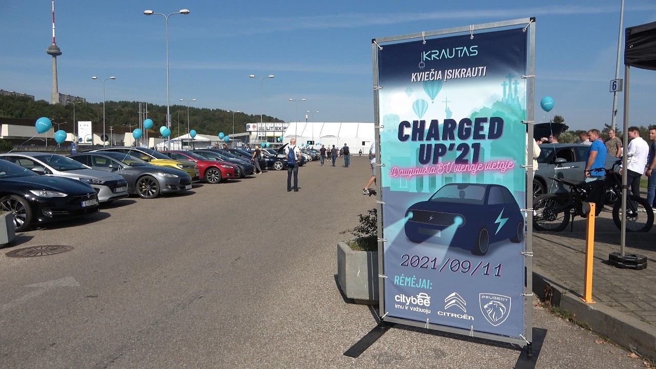 Charged up'21 Daugiausia EV vienoje vietoje rekordas 94vnt 2021 09 11