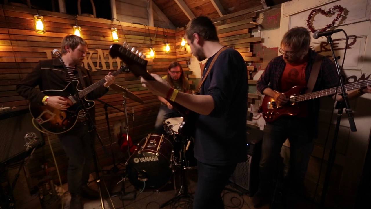 Wolf People - When The Fire Is Dead In The Grate