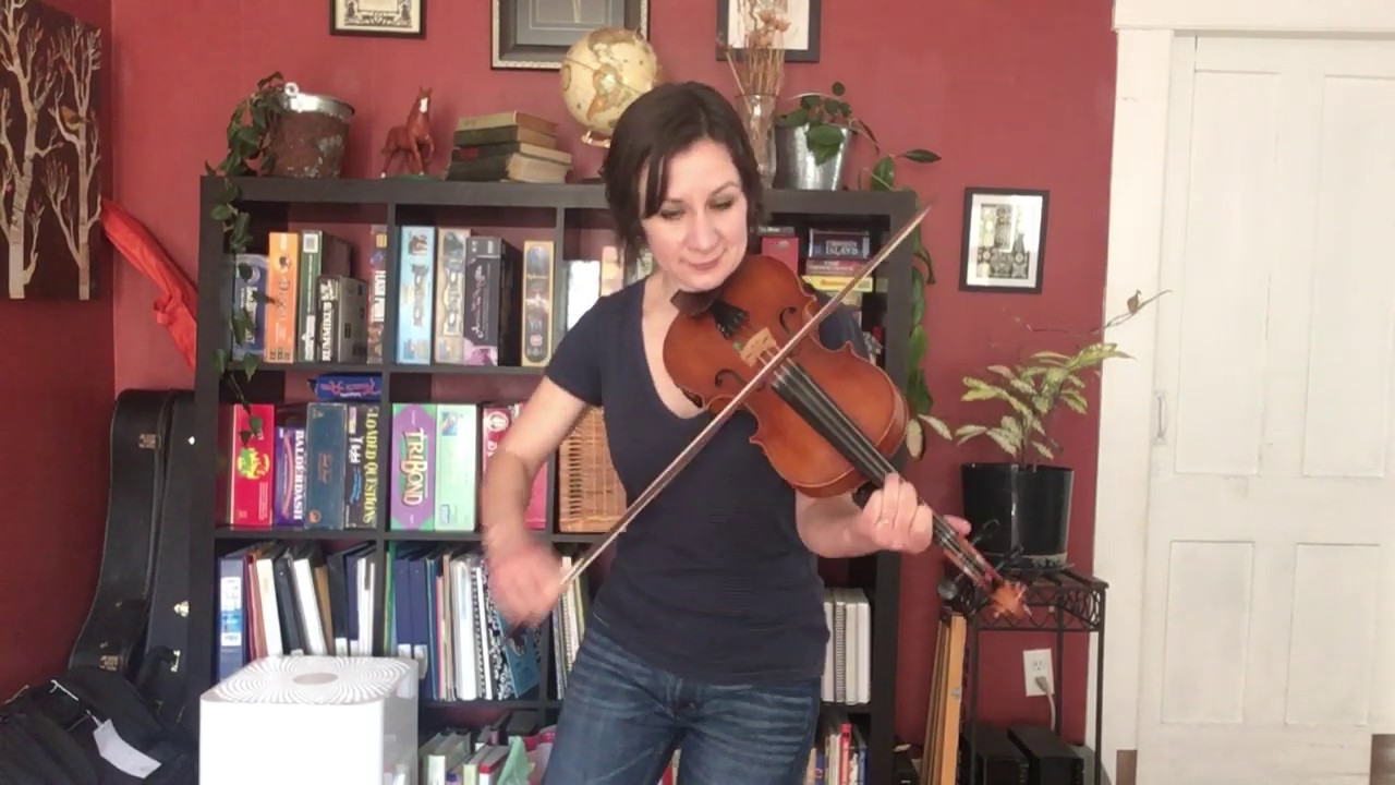 Tunes at Home: Lissa Schneckenburger plays Petronella
