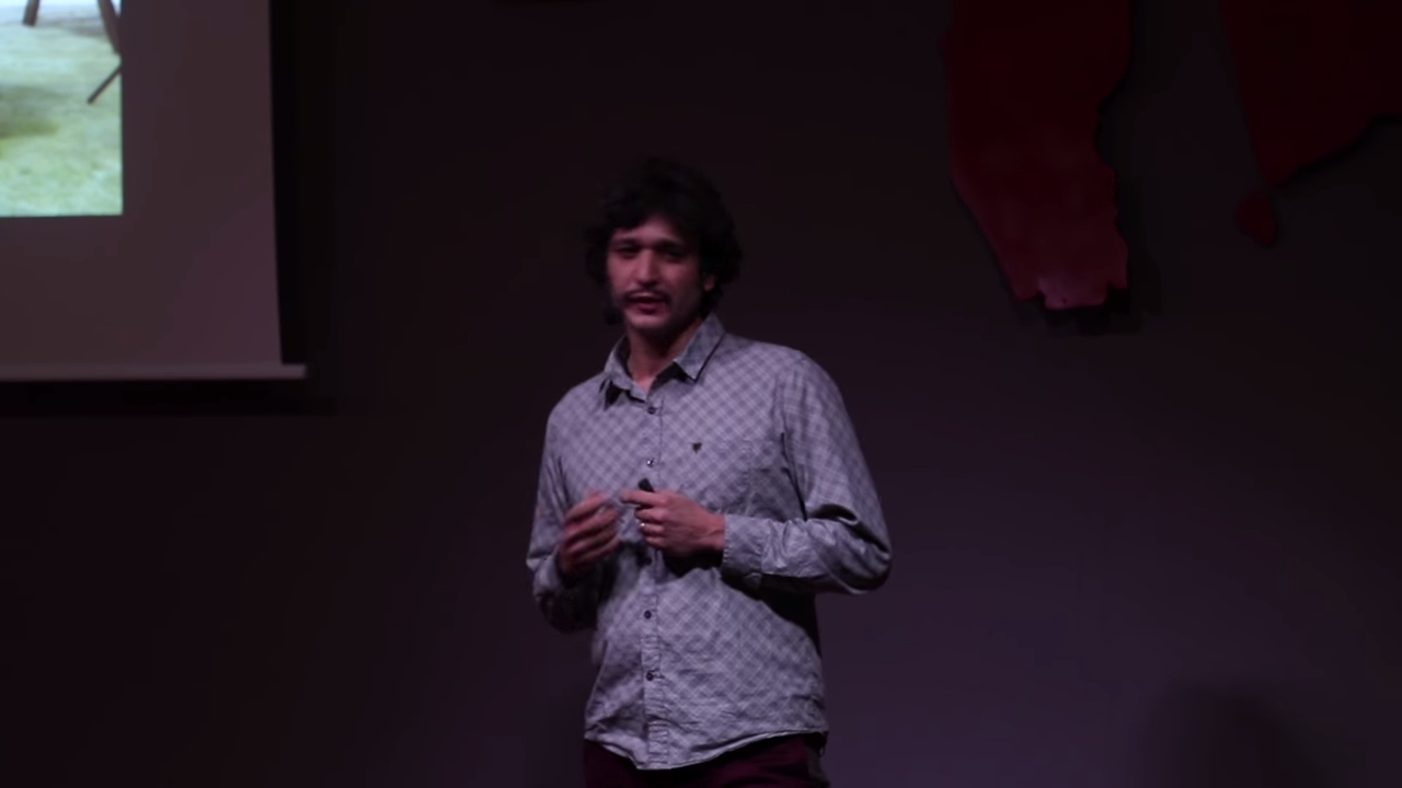 Standing in the shoes of the others with VR | Philippe Bertrand | TEDxSciencesPoCampusMenton