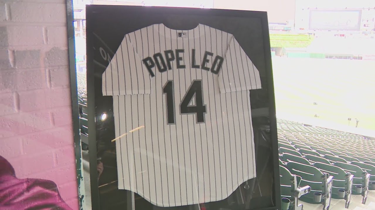 Pope Leo XIV honored by White Sox at seat from 2005 World Series game | Good News Chicago