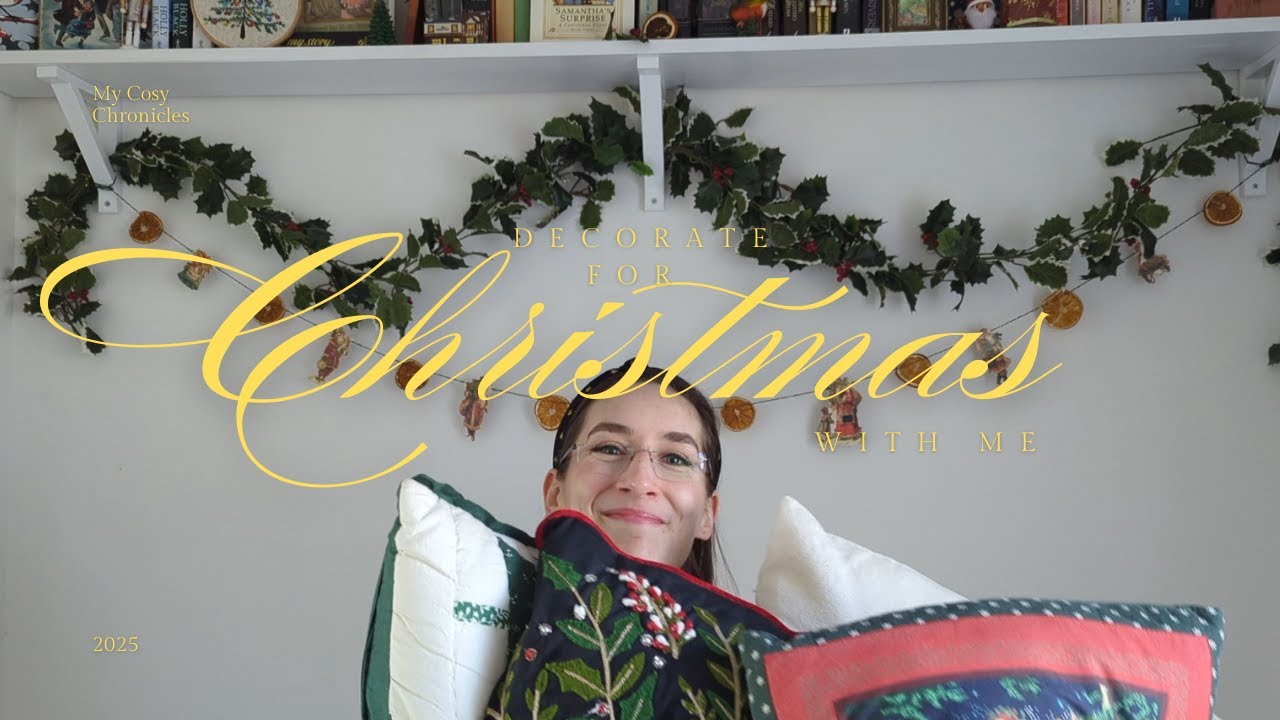 Decorate my bedroom for Christmas with me - Victorian Vintage Christmas