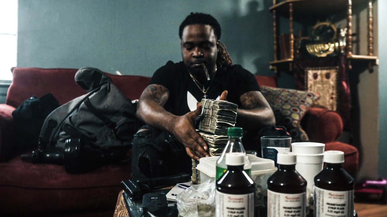 Tay Bandz - " Stand Out" (Prod by Tay Keith) | (Dir by @Mota_Media (Exclusive -Official Music Video)