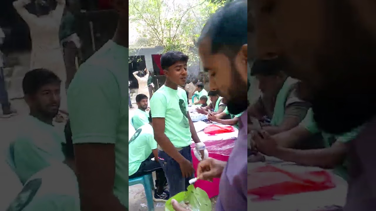 গ্রামের উৎসবমুখর পরিবেশে ভোটের চিত্র