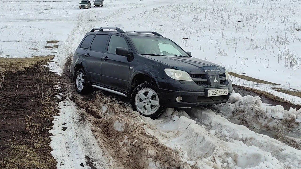 Mitsubishi Outlander БРОСАЕТ ВЫЗОВ Субаристам