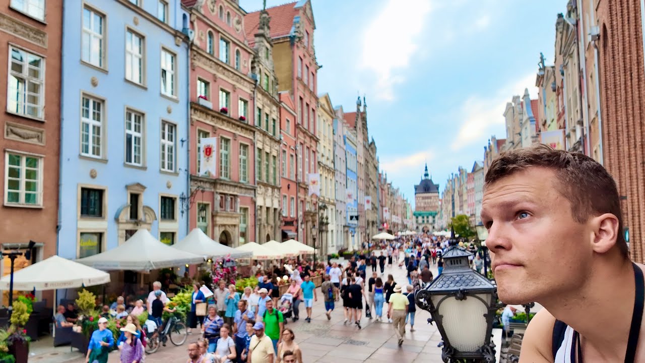Gdańsk 🇵🇱 Spectacular City Car Camping Poland