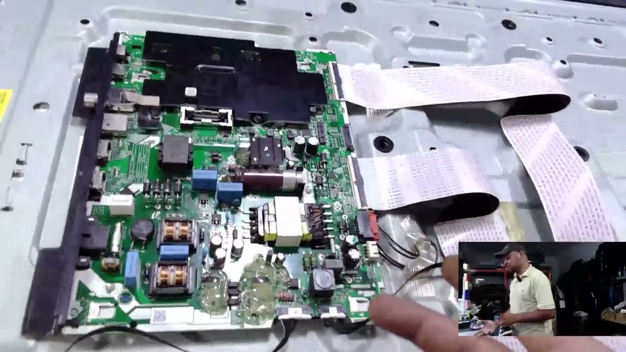 إصلاح تلفاز الأضاءة الخلفية شغالة ولكن الصورة غير موجودة والصوت كدلك SAMSUNG UE43NU7025K