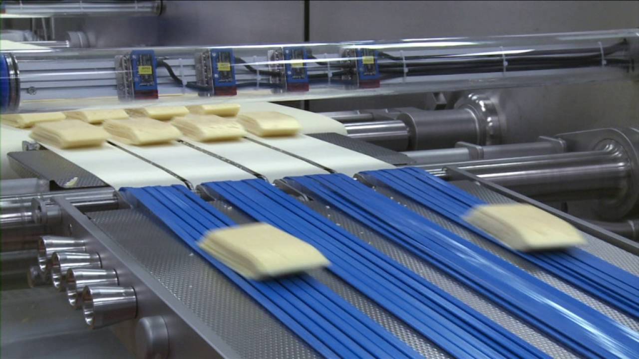 SEALPAC RE25 for sliced cheese applications Arla Götene, Sweden