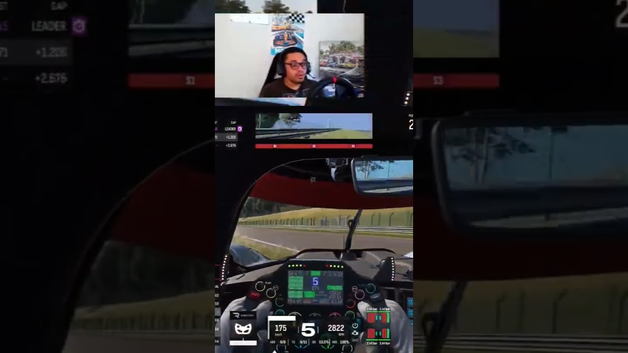 Super Realistic Crash In Rennsport 😳