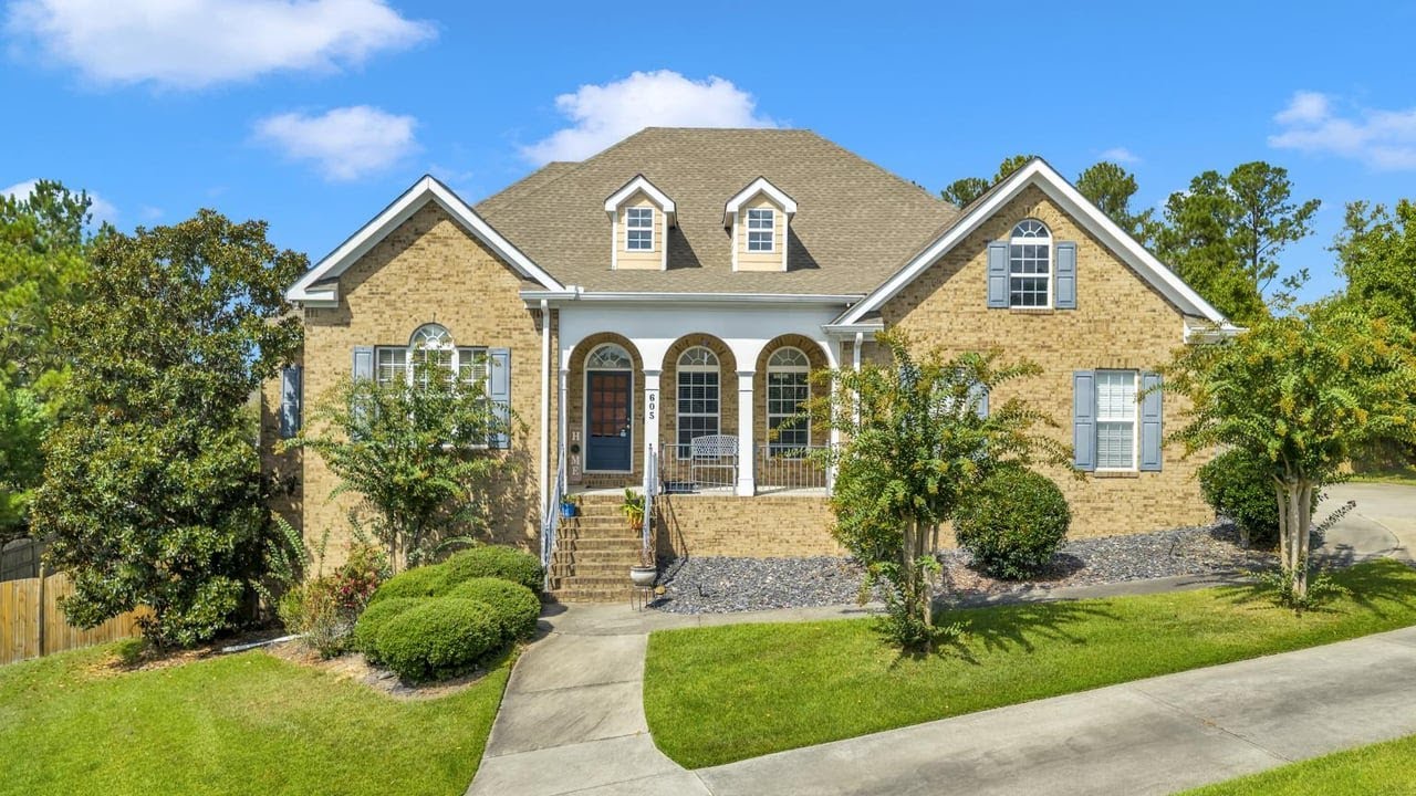 605 Dodds Walk, Macon, GA