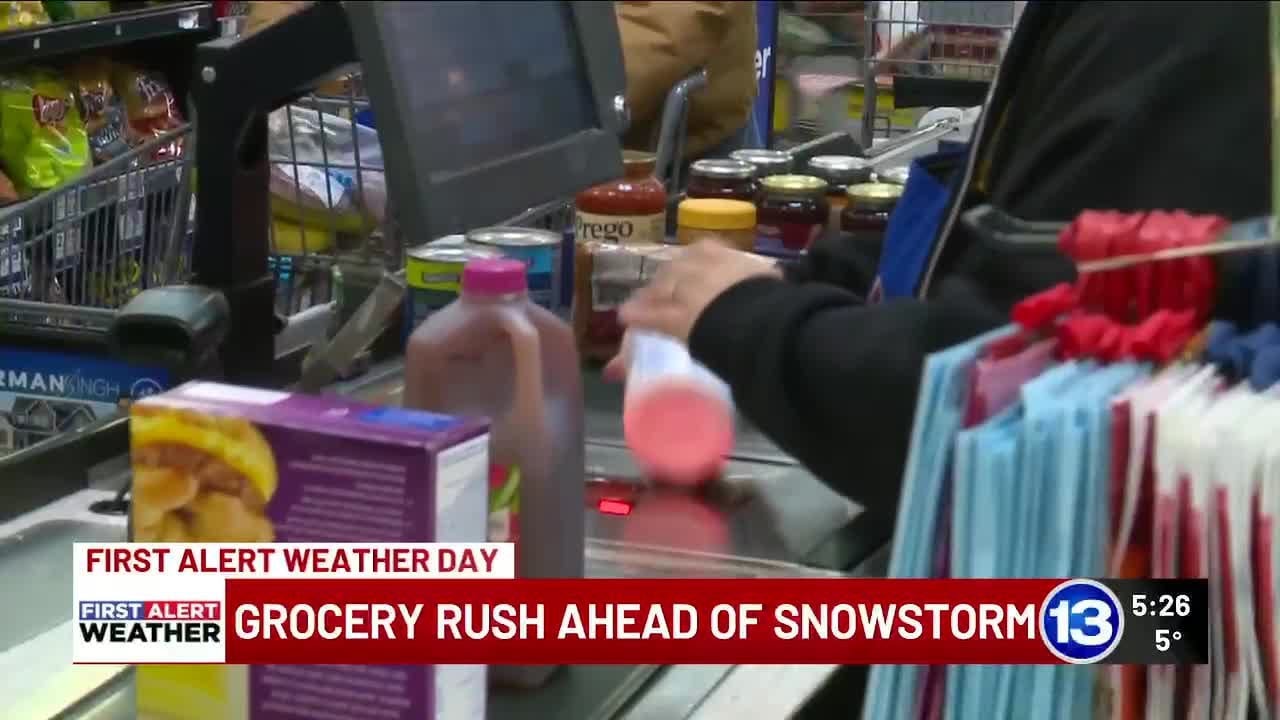 Grocery store rush ahead of snowstorm