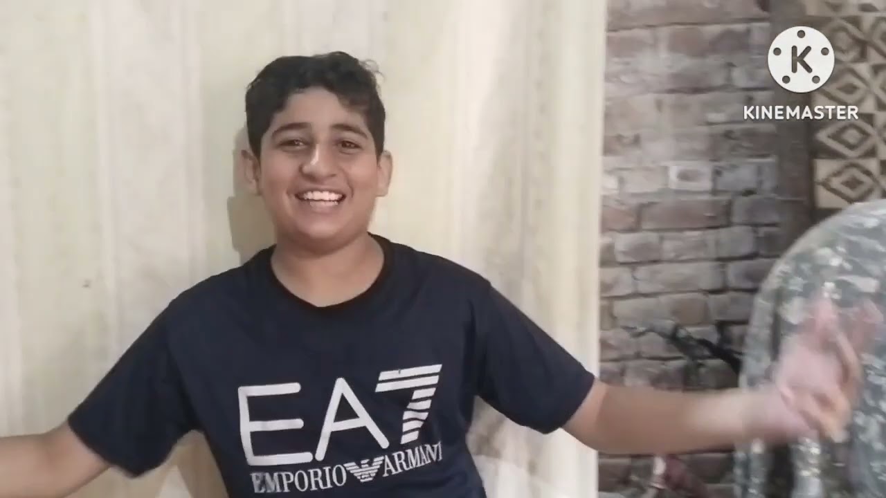 Too aj hamra school kaa andar technogega 12926
