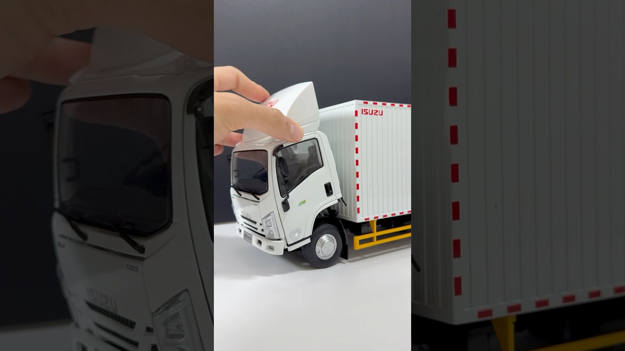 Spectacular Show from Isuzu NPR Diecast Model Truck #car #cars #diecast