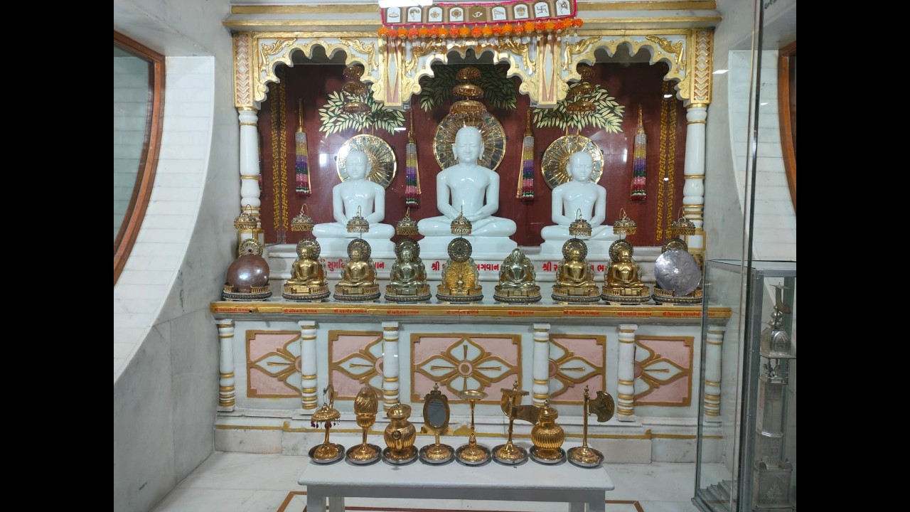 વેદી શિલાન્યાસ વિધિ શ્રી શાંતિનાથ દિગંબર જિનમંદિર, સુરેન્દ્રનગર