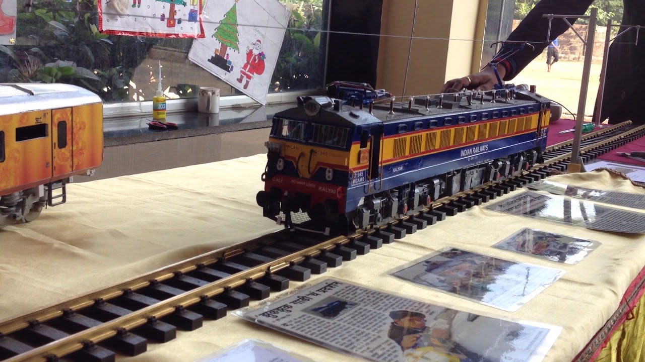 WCAM3 loco working model running on G scale track