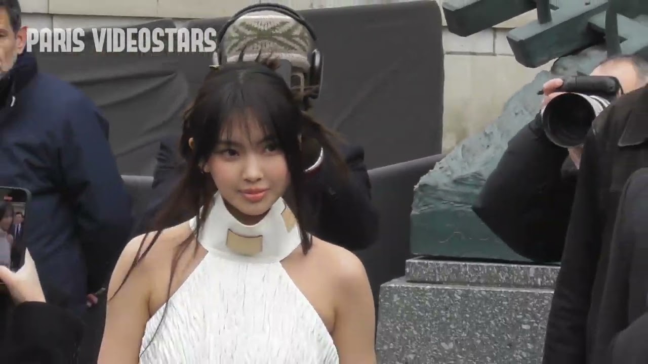 Hyein ( New Jeans ) @ Paris Fashion Week 6 march 2023 show Louis Vuitton