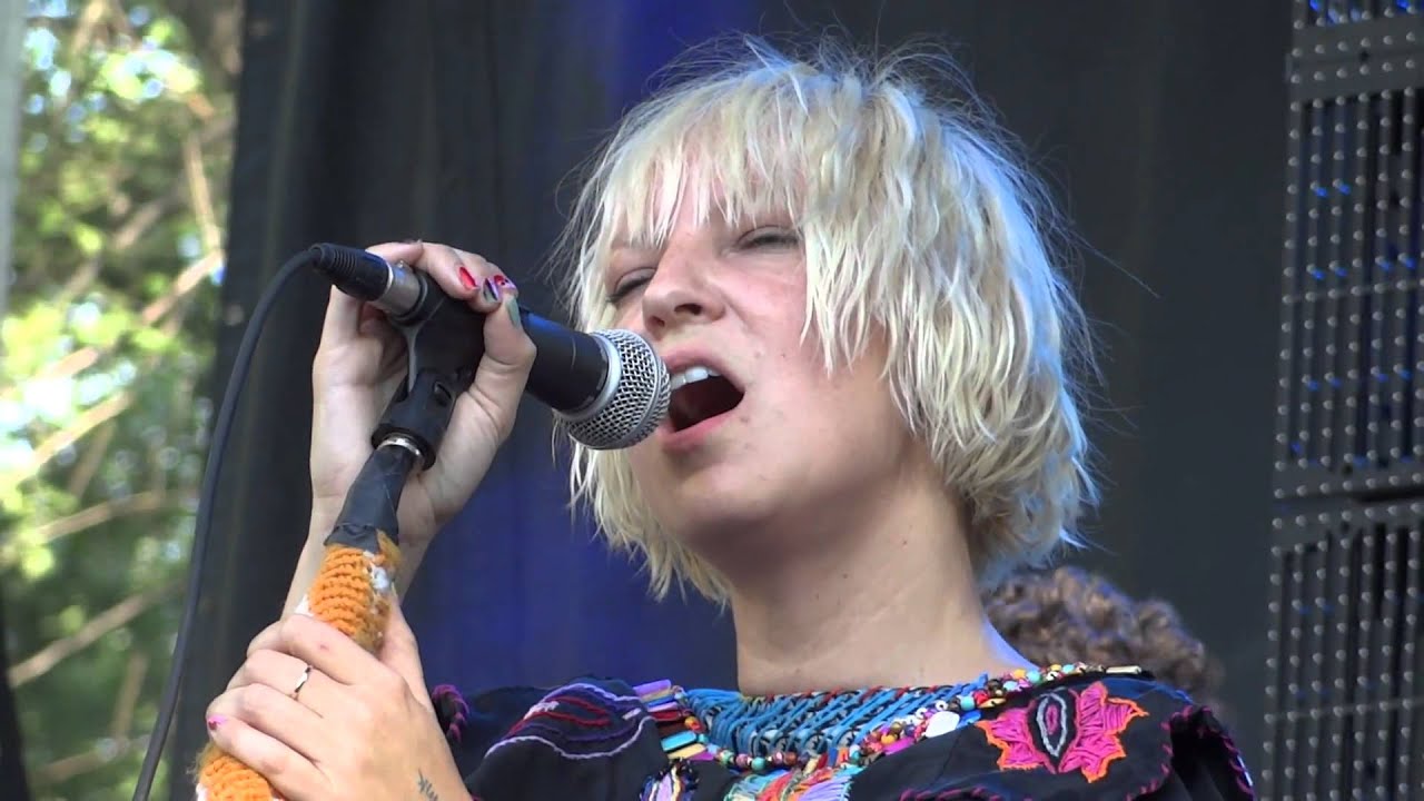 Sia I'm in Here Live Montreal Osheaga 2011 HD 1080P