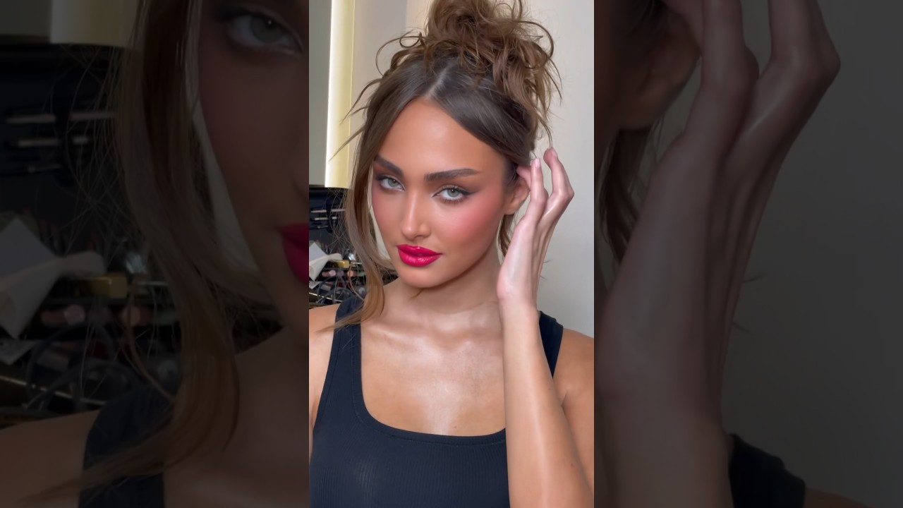 Fuchsia Lips #carlosgbeauty #makeupartist #fuchsialipstick