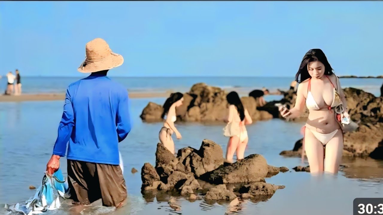 Relaxing music helps reduce stress, soothe anxiety and depression 🌿 and promote restful sleep (3)