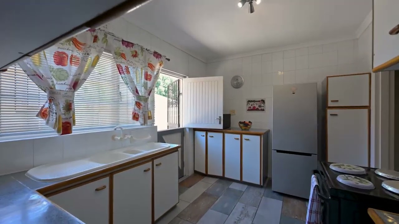 Protea Road, Protea Heights