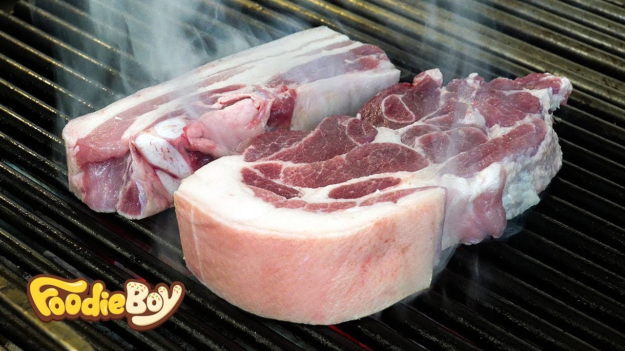 Черная свинина острова Чеджу на гриле - Уличная еда в Корее
