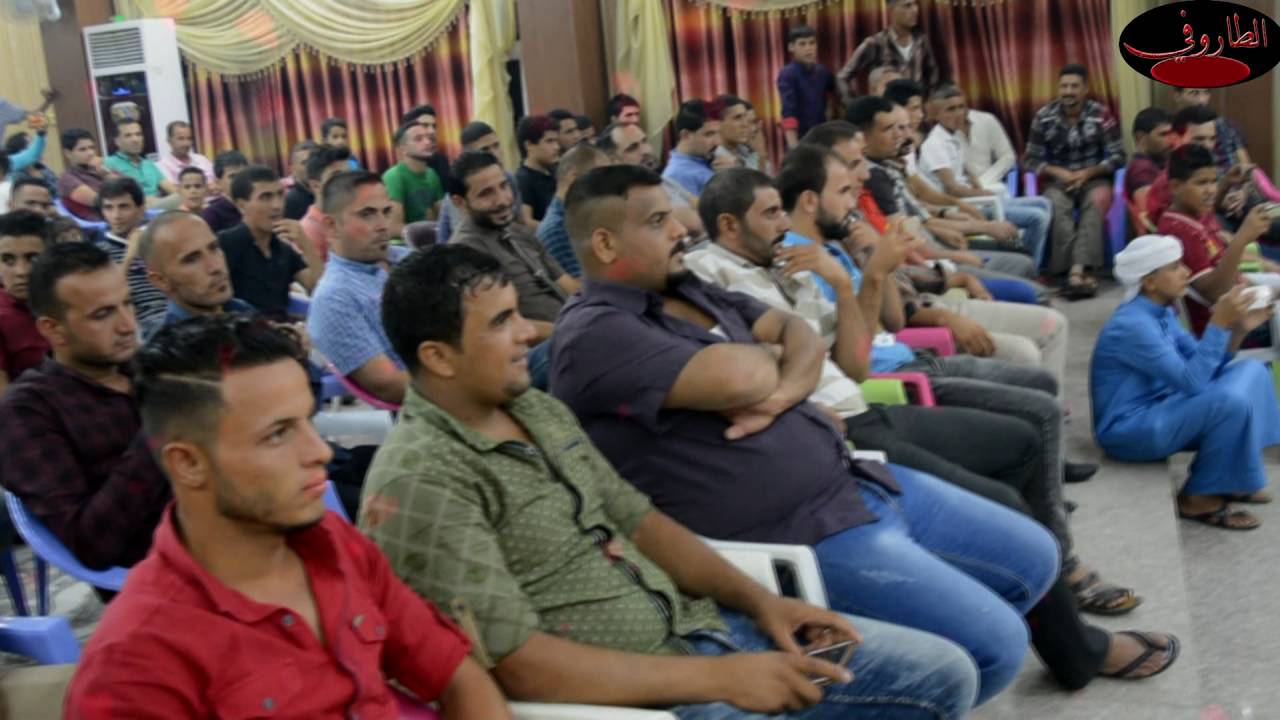 الفنان محمود عدنان في قاعة المهندسين في الديوانية حنه علي حسن النائلي
