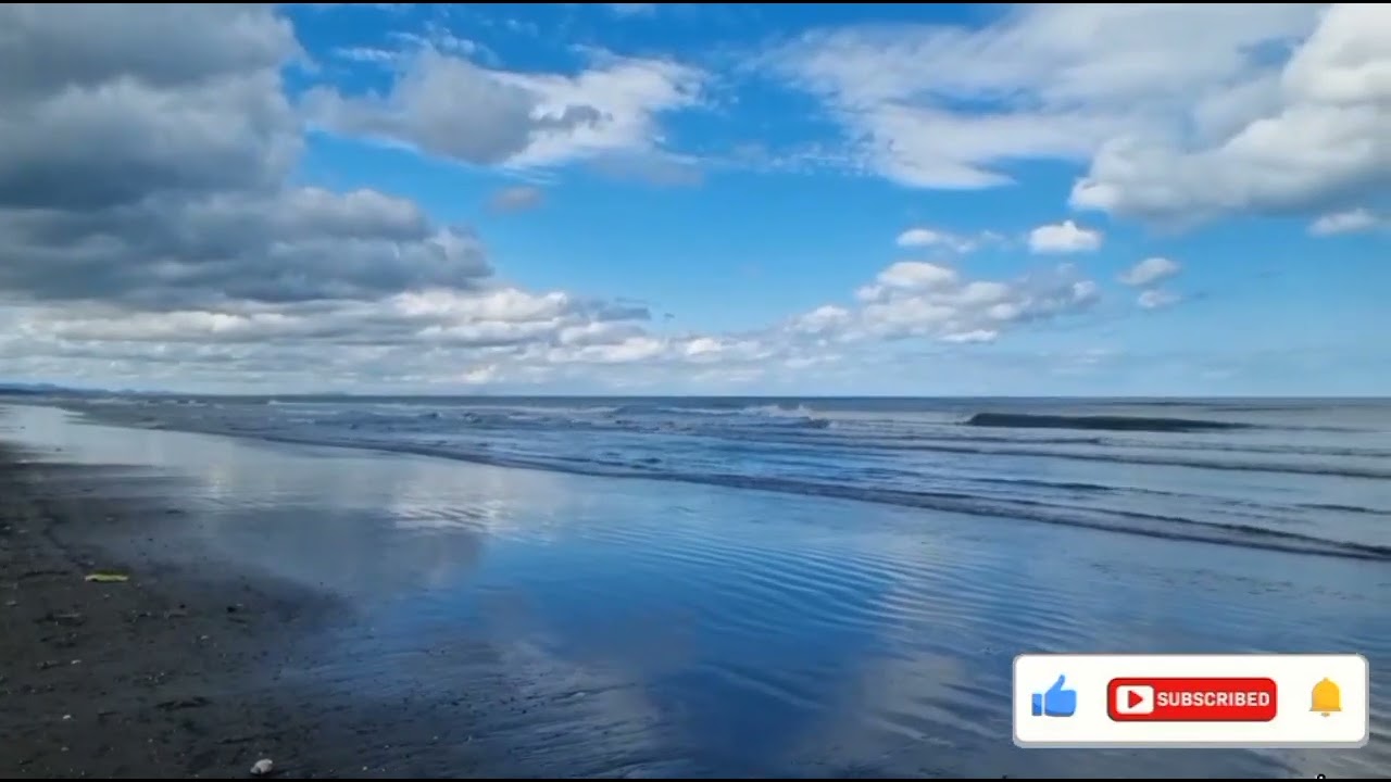 Blue 💙 sky & blue 💙 water 🌊