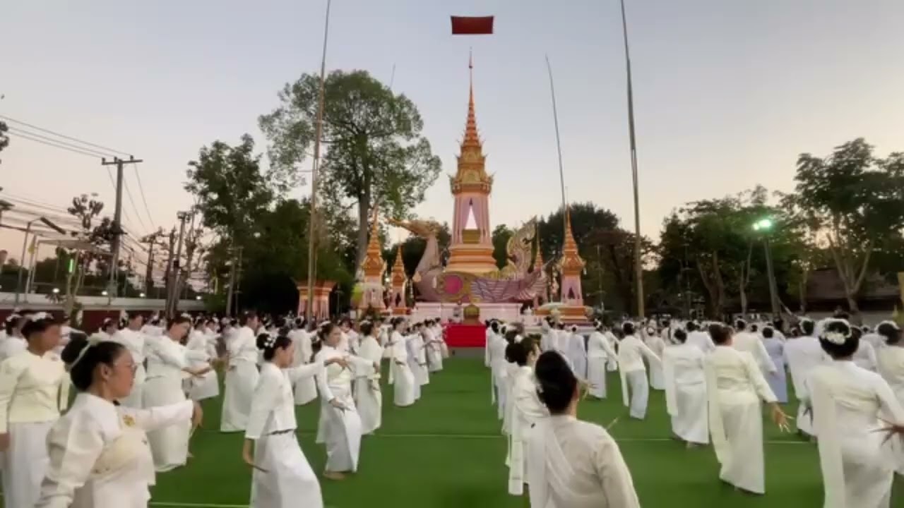 タイのお葬式・葬儀の踊り№6